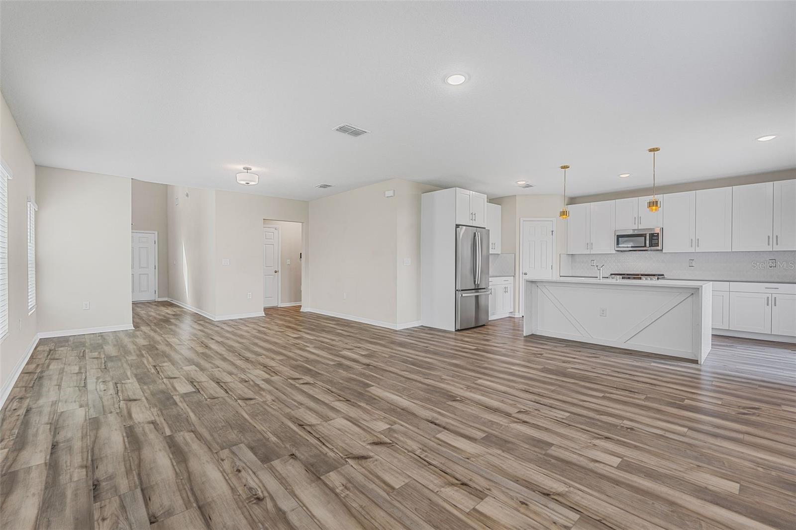 7653 Depot Loop Property Photo 9