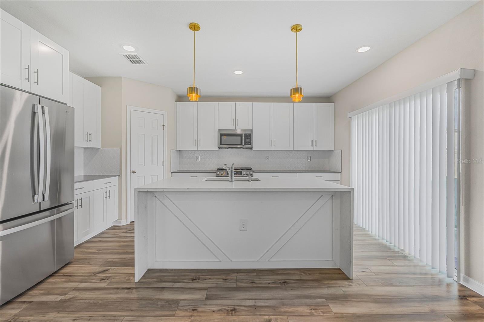 7653 Depot Loop Property Photo 11