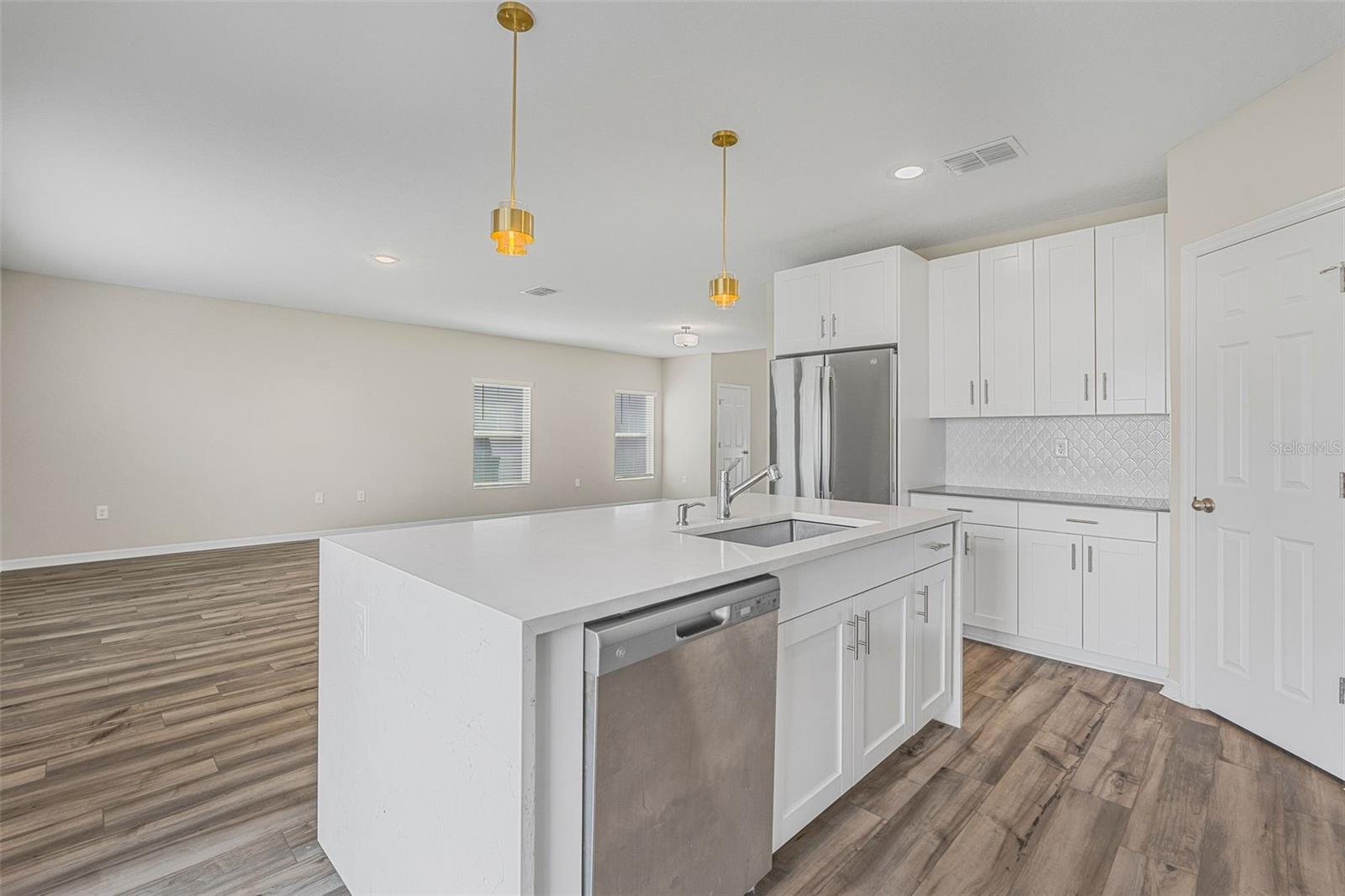 7653 Depot Loop Property Photo 14
