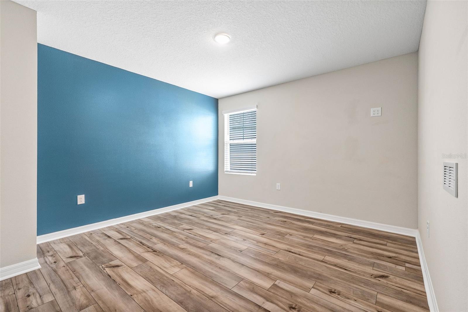 7653 Depot Loop Property Photo 35