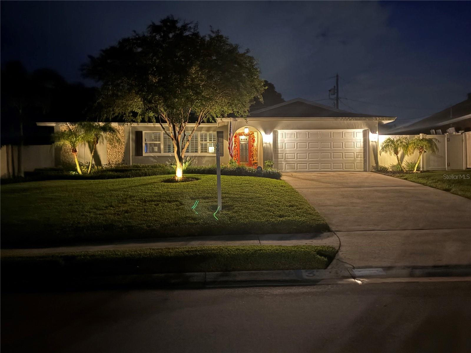 14271 Iroquois Ave Property Photo 2