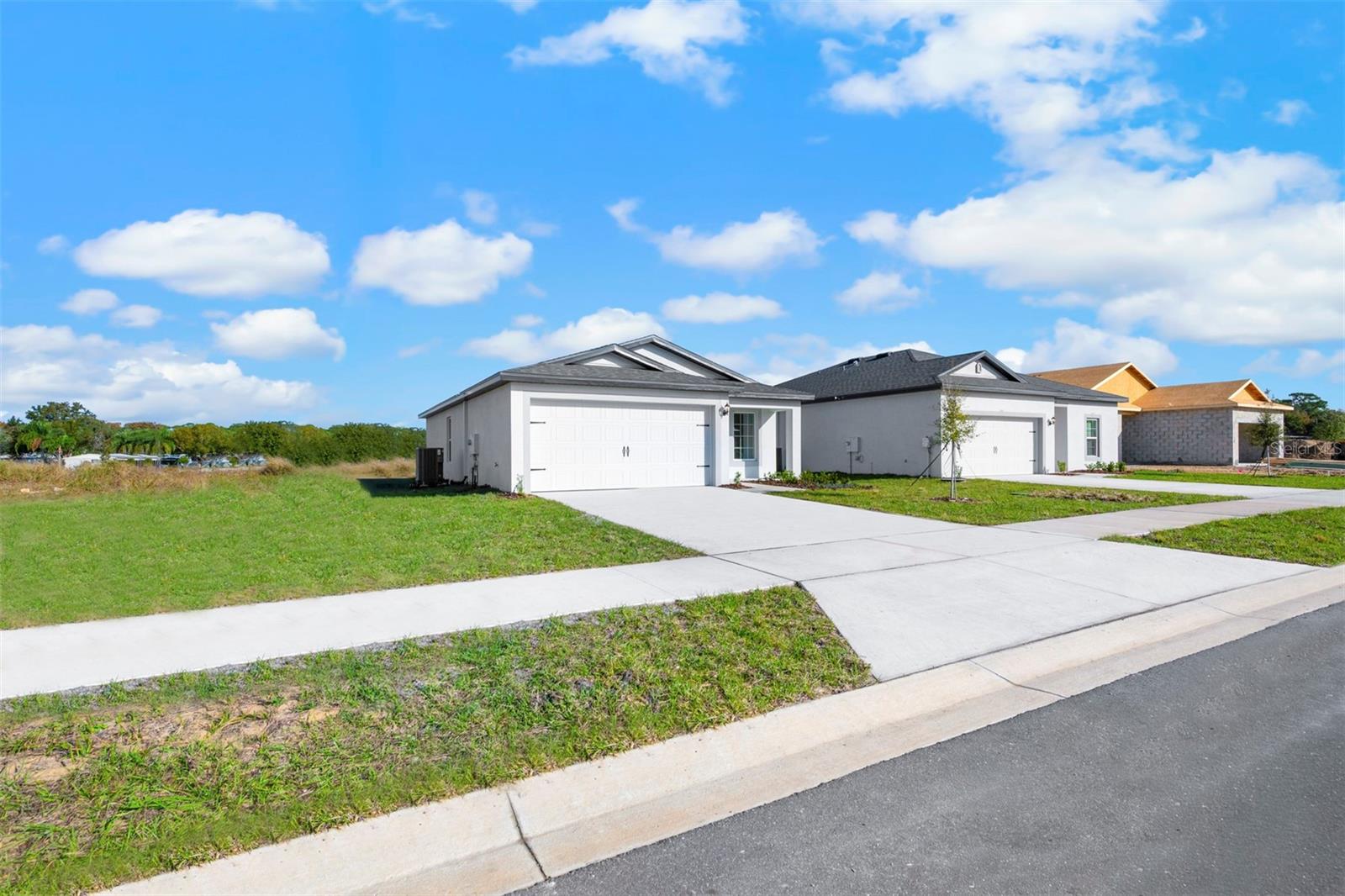 13242 Tula Loop Property Photo 3