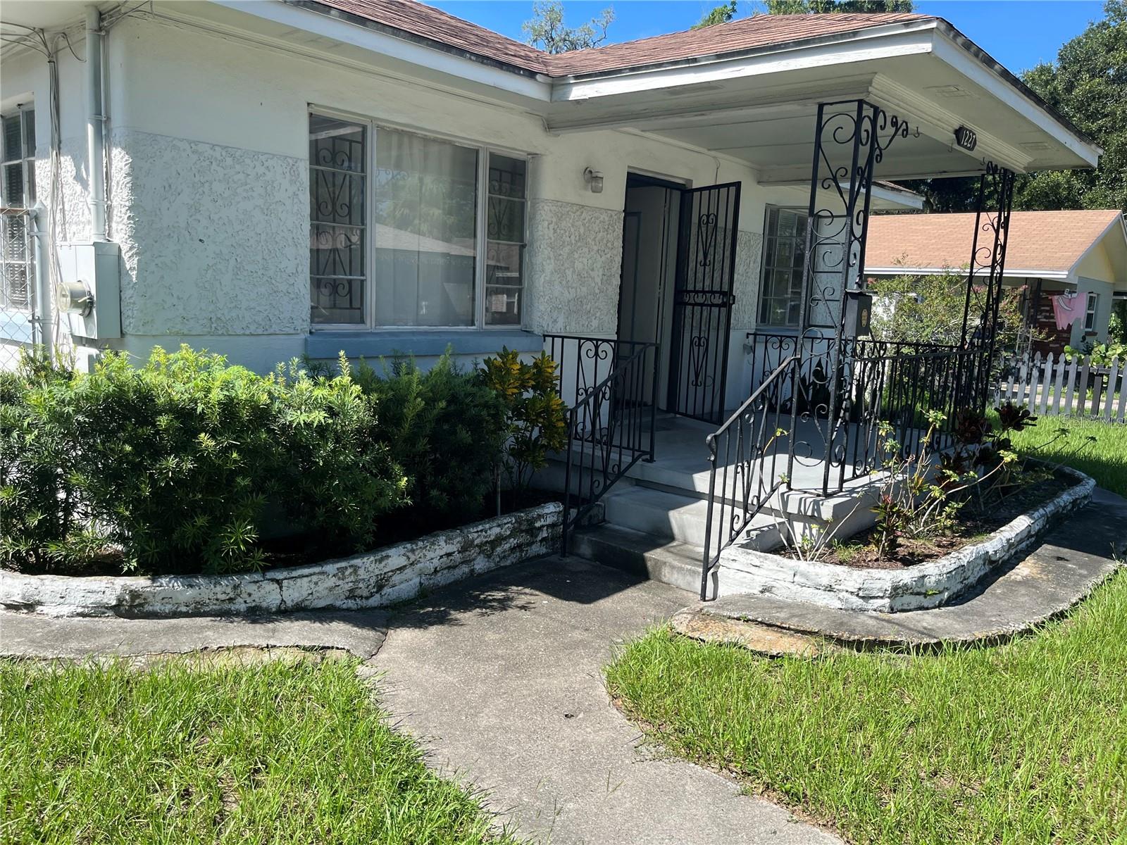 1227 E 24th Ave Property Photo