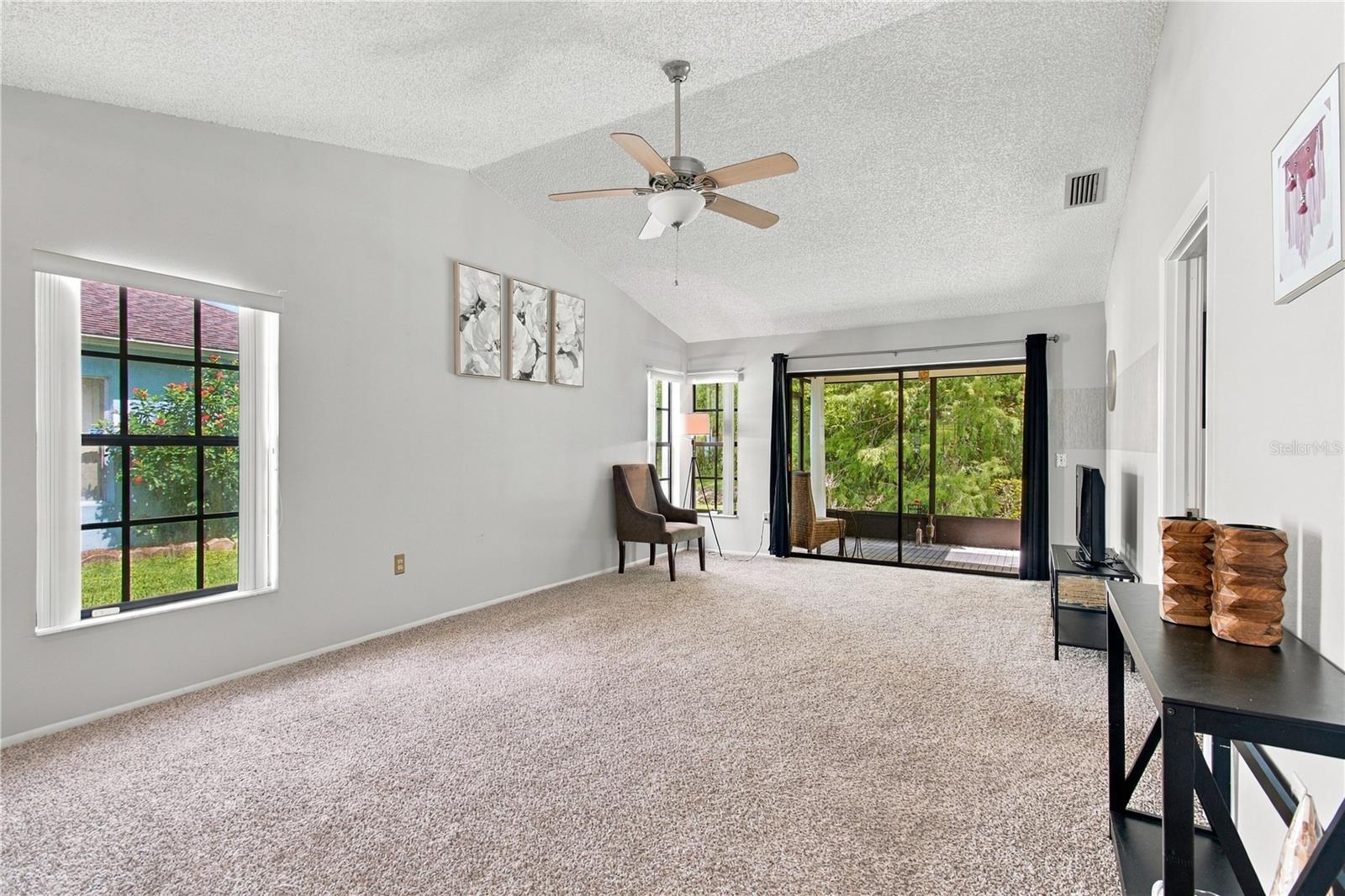 12508 Hollybrook Ln Property Photo 13
