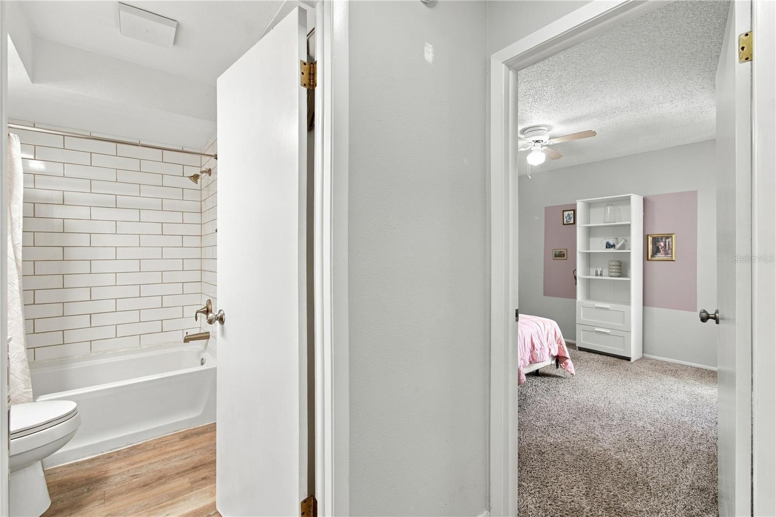 12508 Hollybrook Ln Property Photo 17
