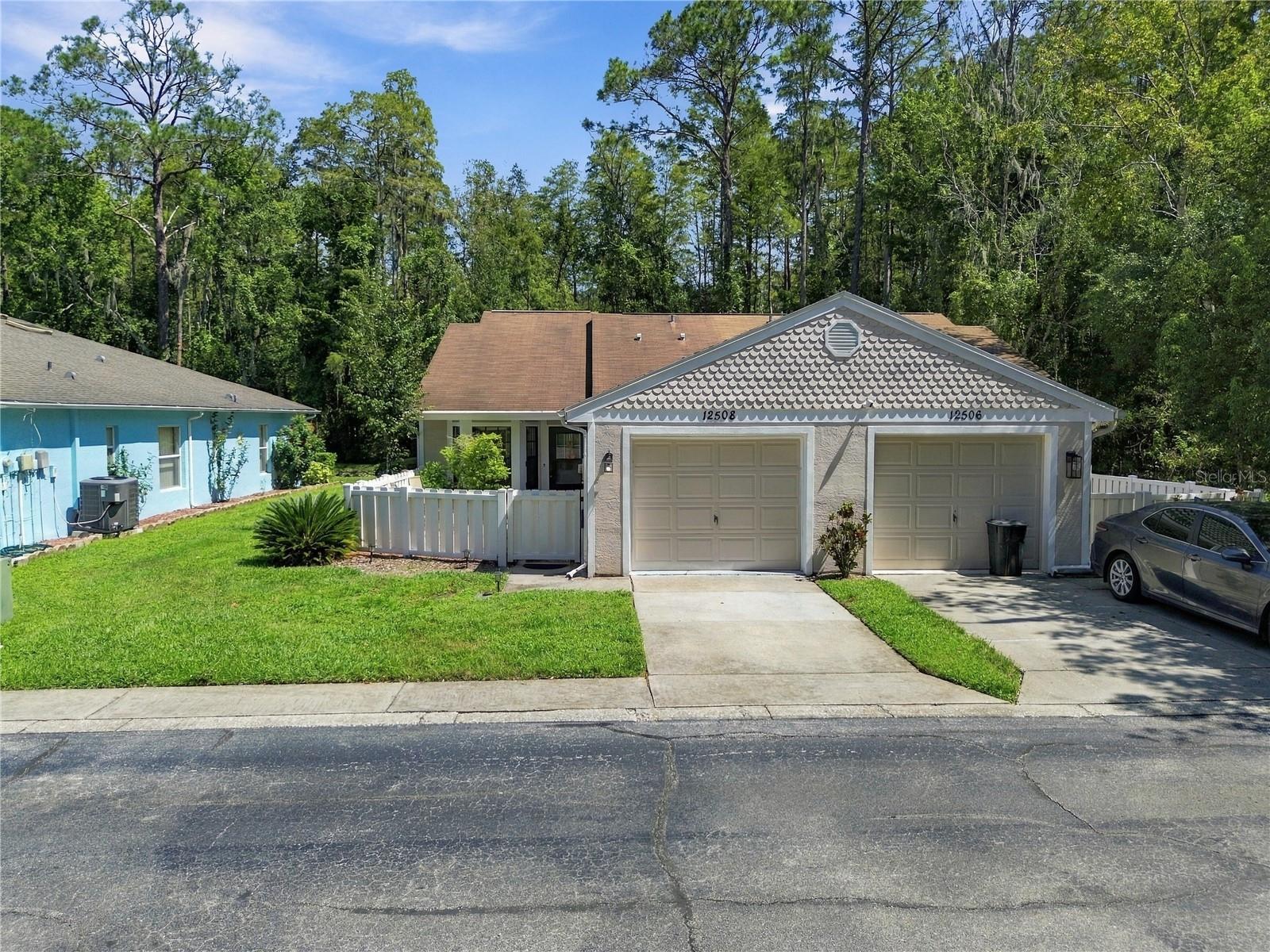 12508 Hollybrook Ln Property Photo 44