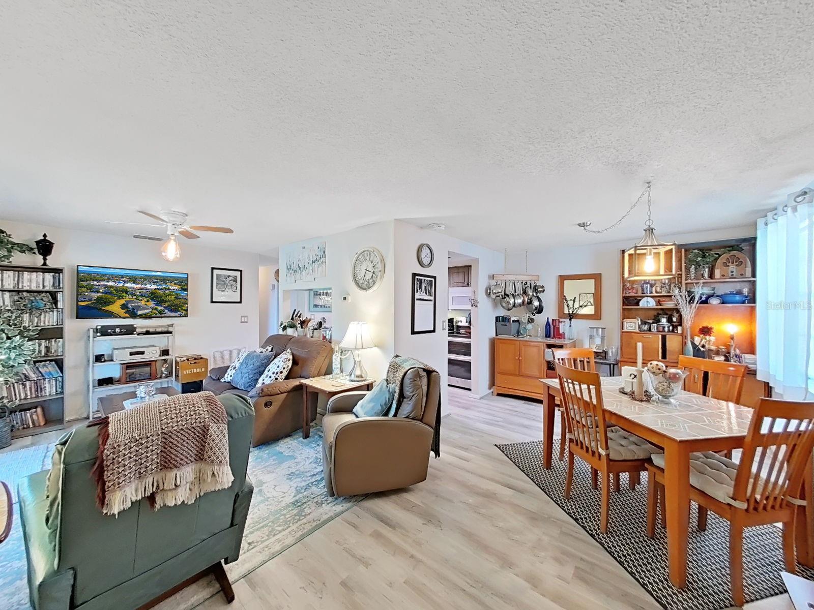 129 Camphor Cir #c Property Photo 3