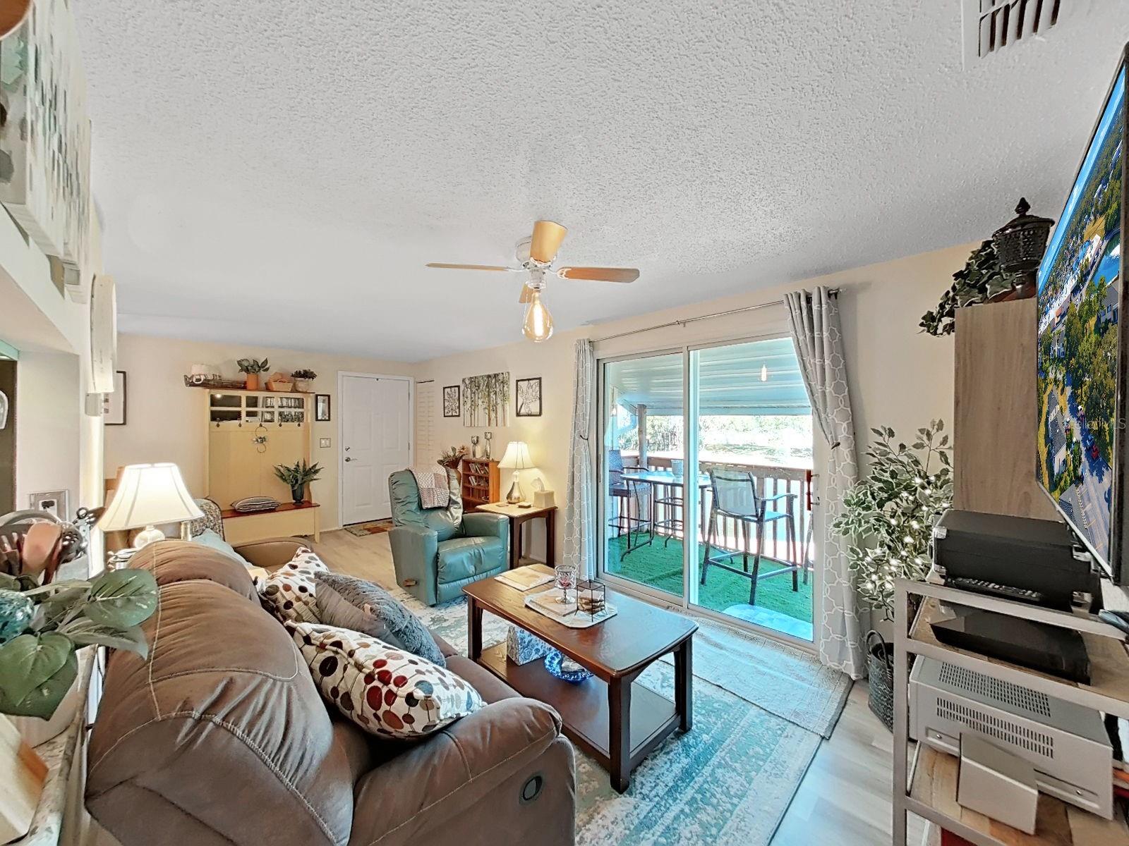 129 Camphor Cir #c Property Photo 7