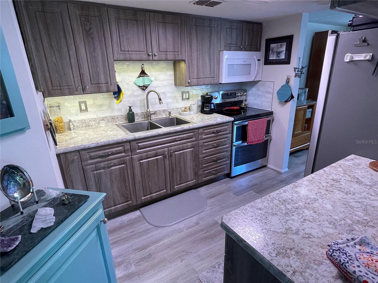 129 Camphor Cir #c Property Photo 20