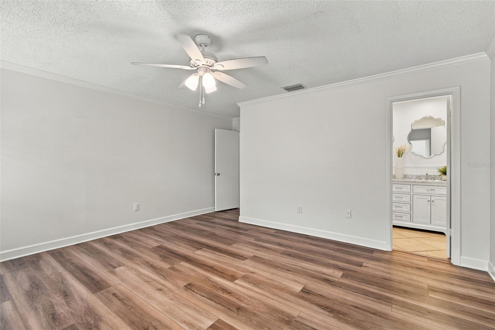 11905 Hickorynut Dr Property Photo 12