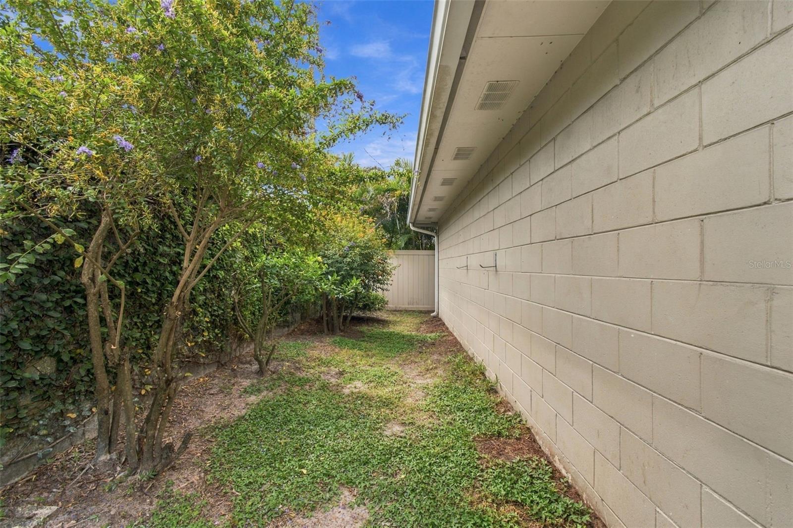 11905 Hickorynut Dr Property Photo 58