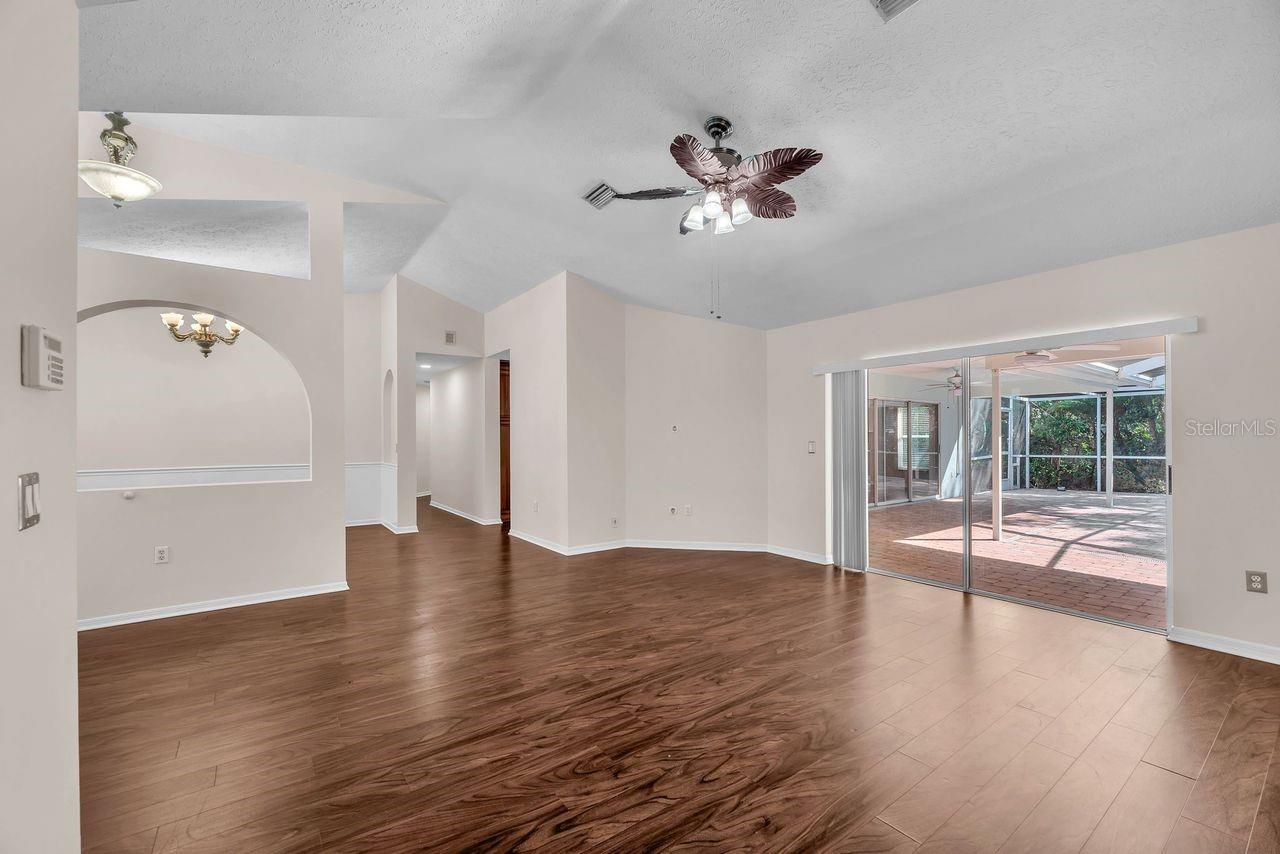 4008 Eagles Nest Dr Property Photo 9