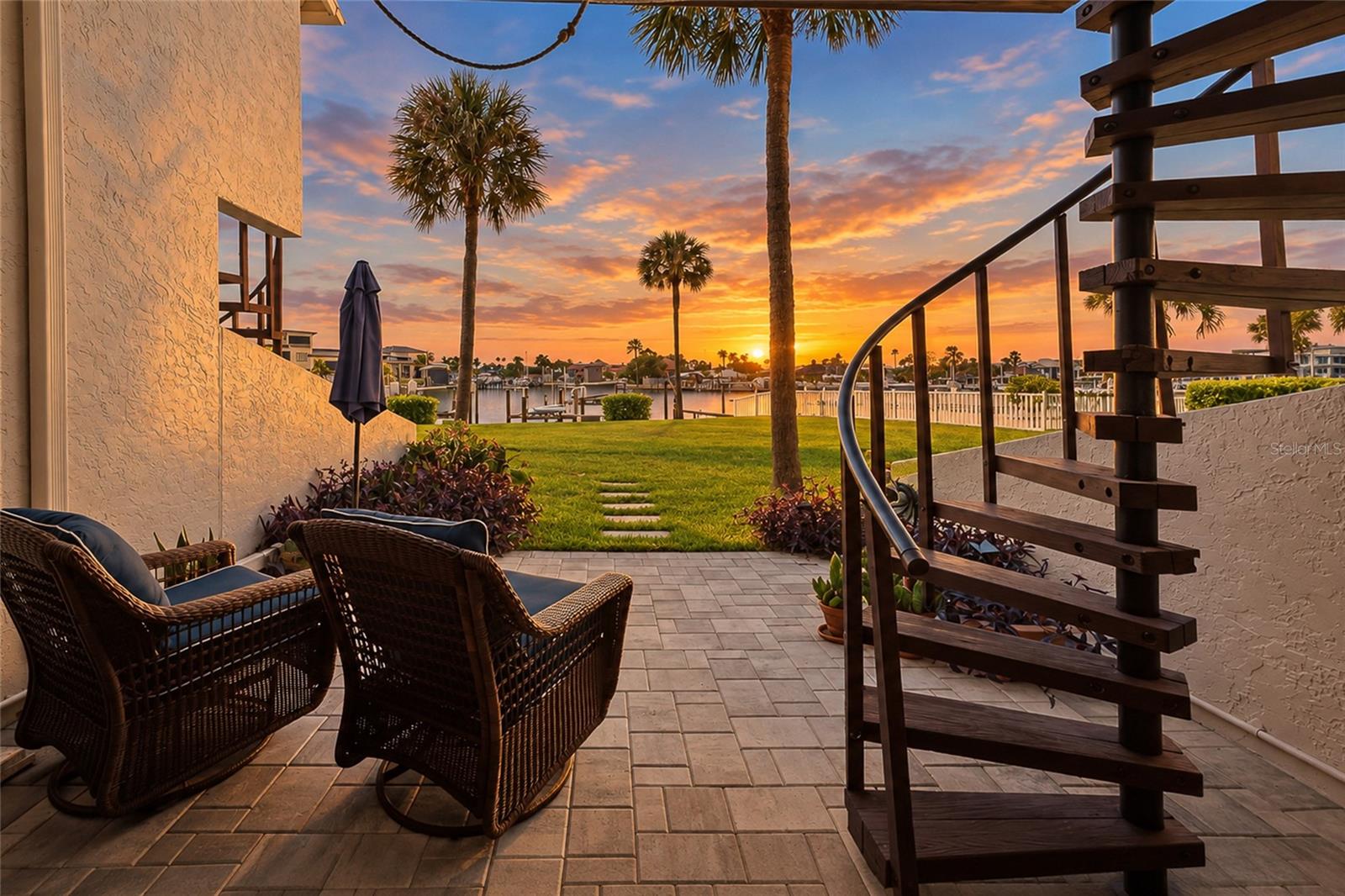 390 Pinellas Bayway S #f Property Photo 3