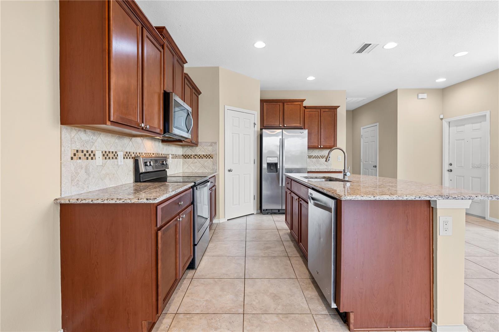 8961 Turnstone Haven Pl Property Photo 17