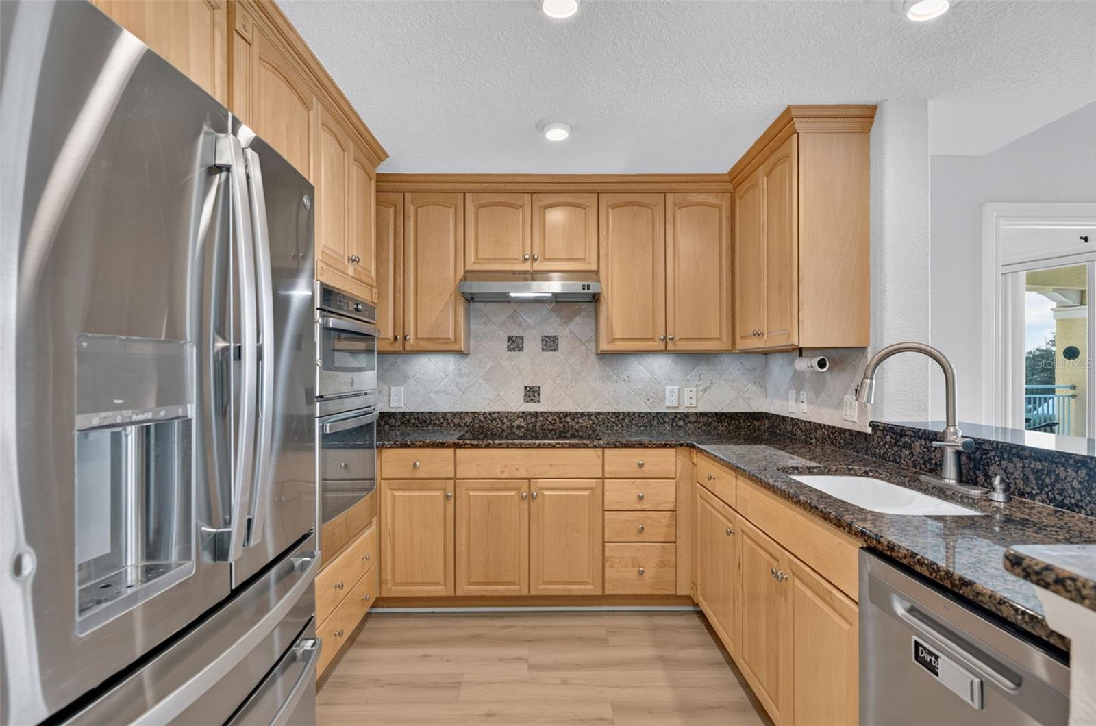 700 N Osceola Ave #406 Property Photo 18