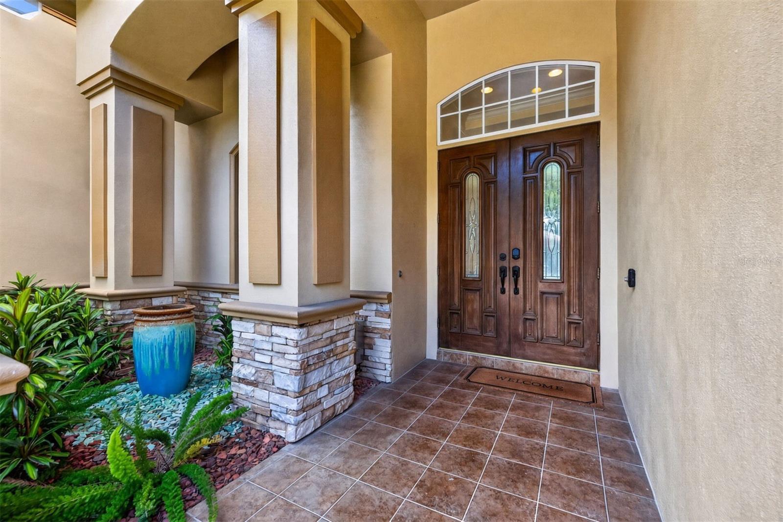 1516 Canopy Oaks Blvd Property Photo 5