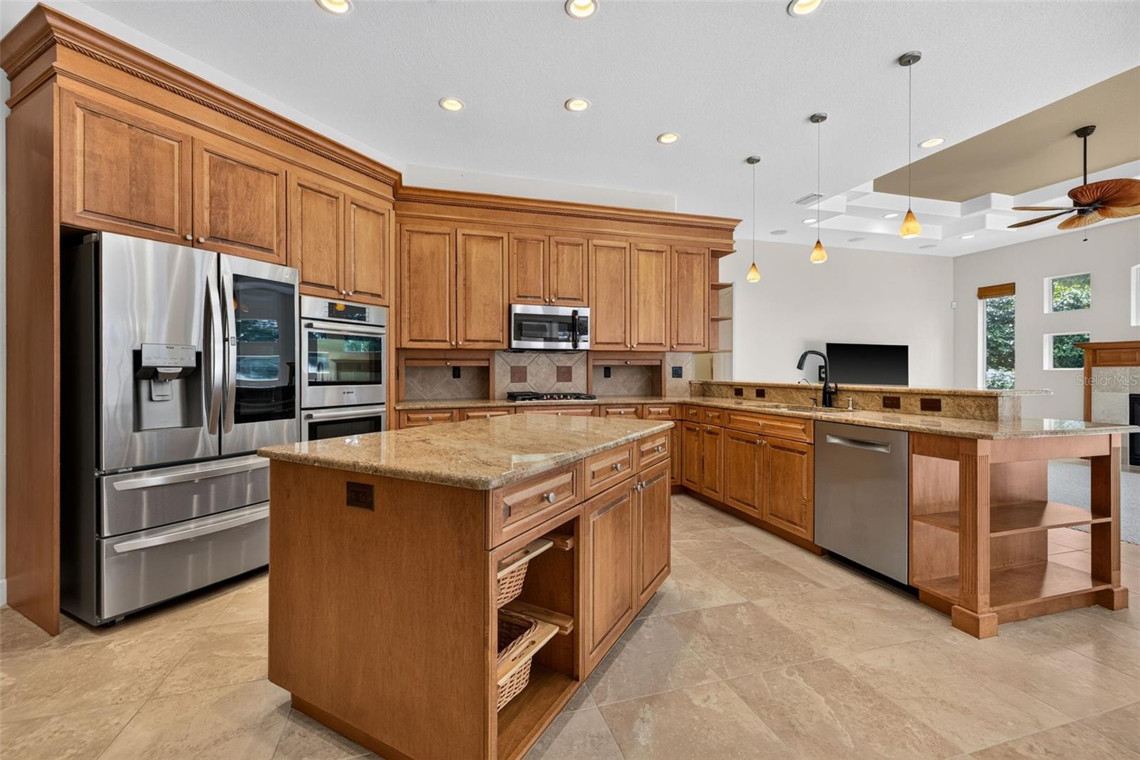 1516 Canopy Oaks Blvd Property Photo 20