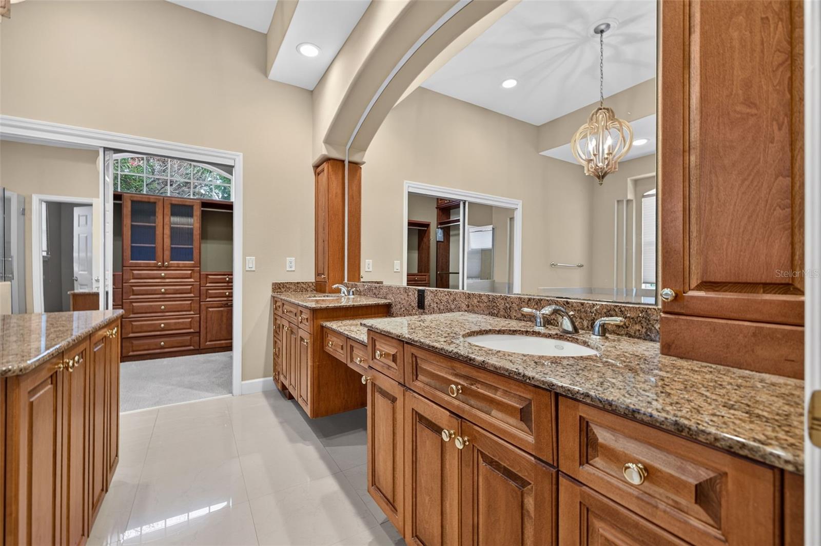 1516 Canopy Oaks Blvd Property Photo 35
