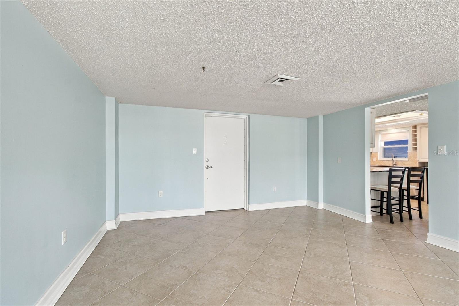 9 Forbes Pl #412 Property Photo 11