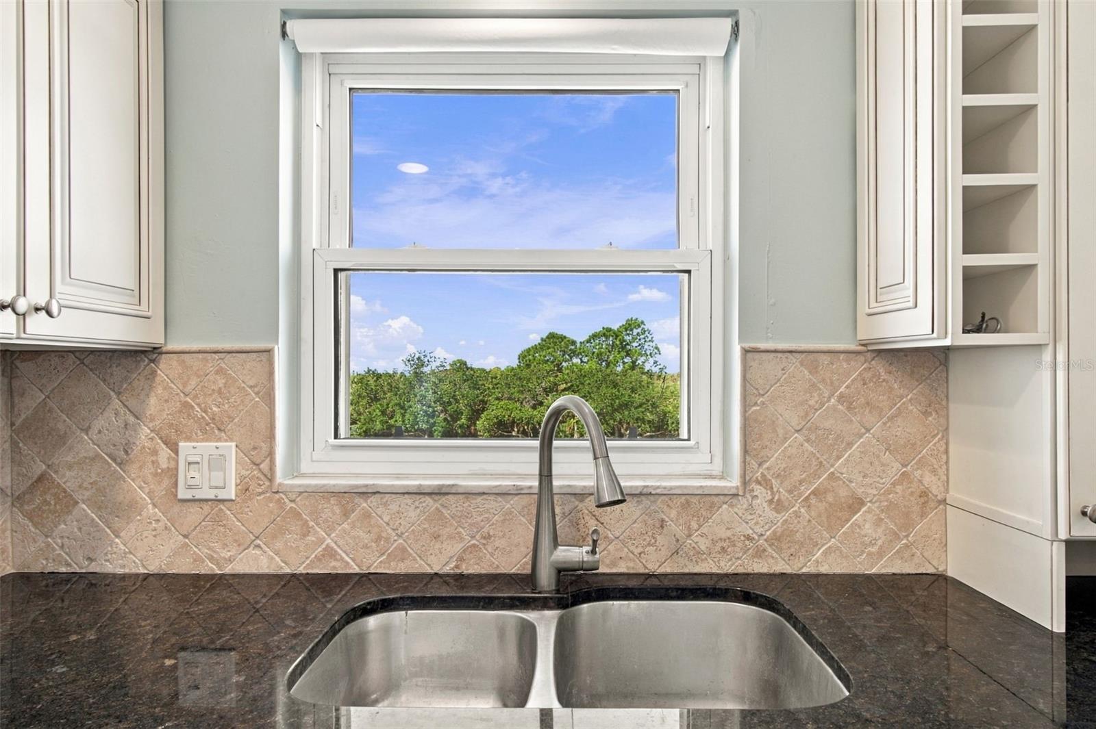 9 Forbes Pl #412 Property Photo 35