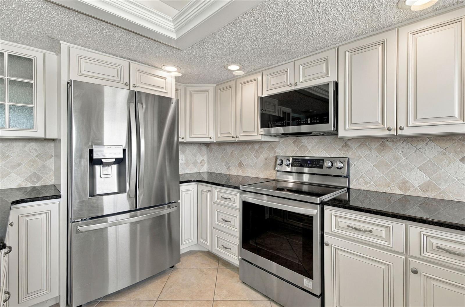 9 Forbes Pl #412 Property Photo 37