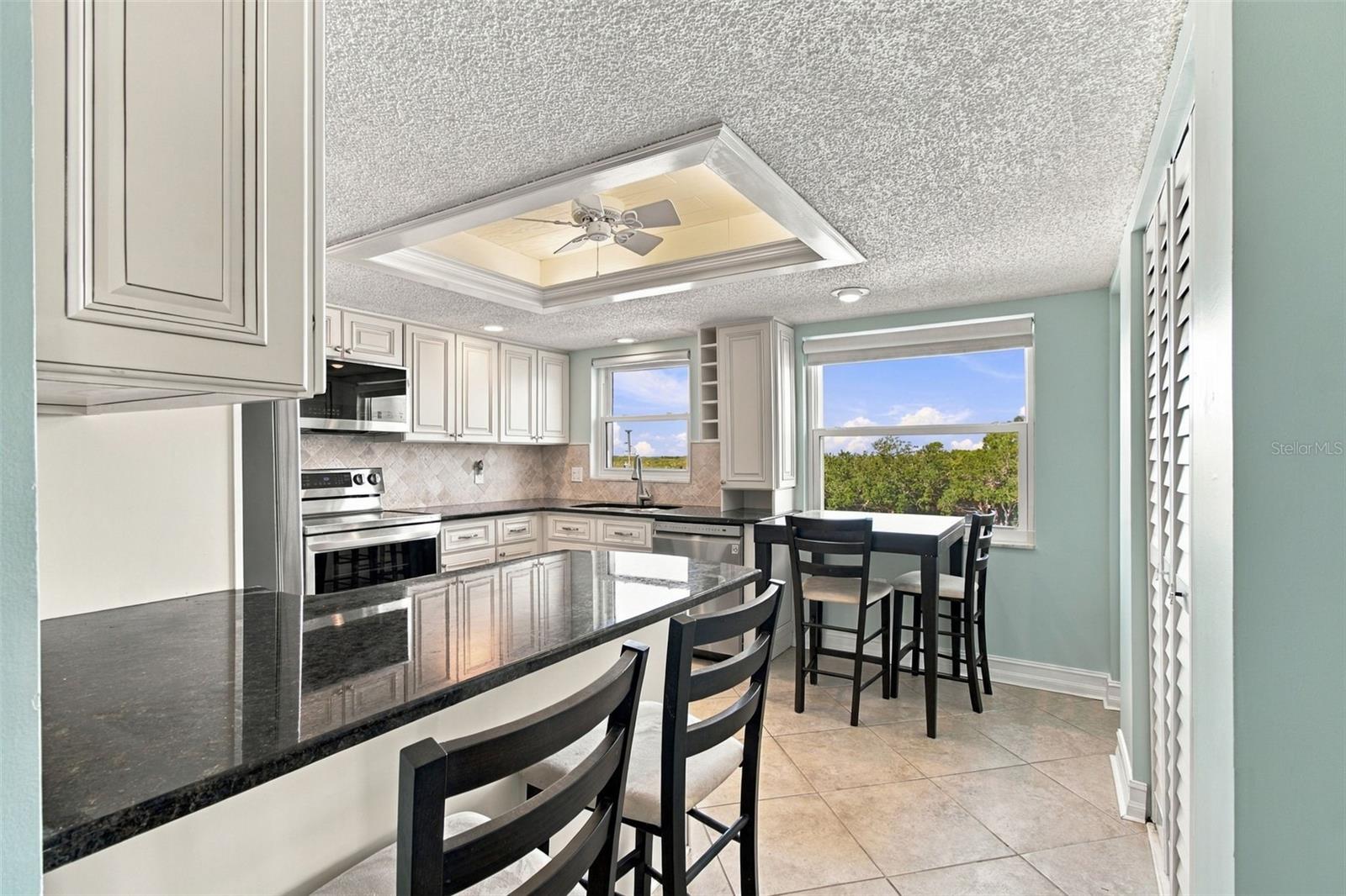 9 Forbes Pl #412 Property Photo 40