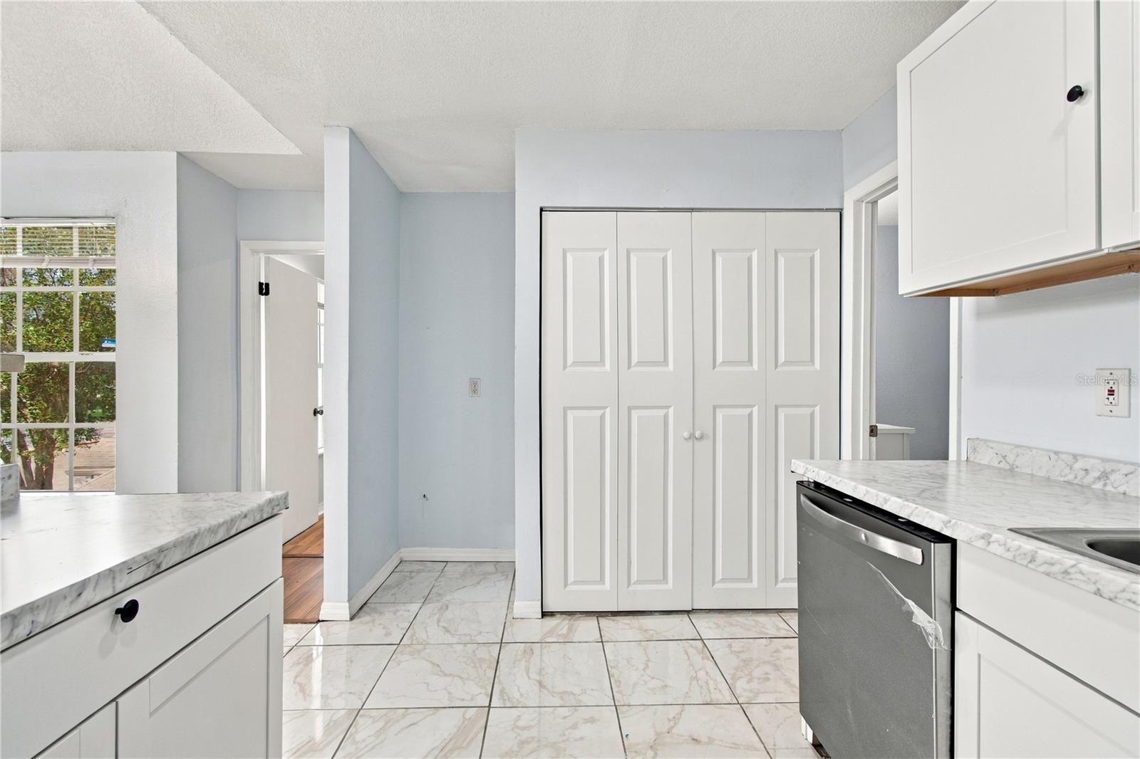 12291 Armenia Gables Cir Property Photo 7