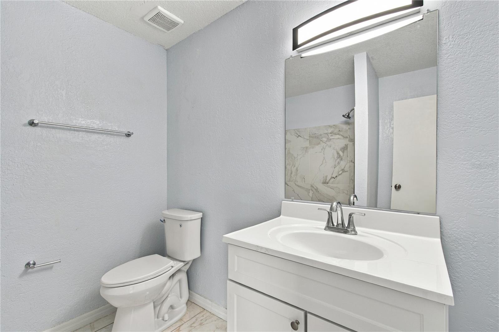 12291 Armenia Gables Cir Property Photo 17