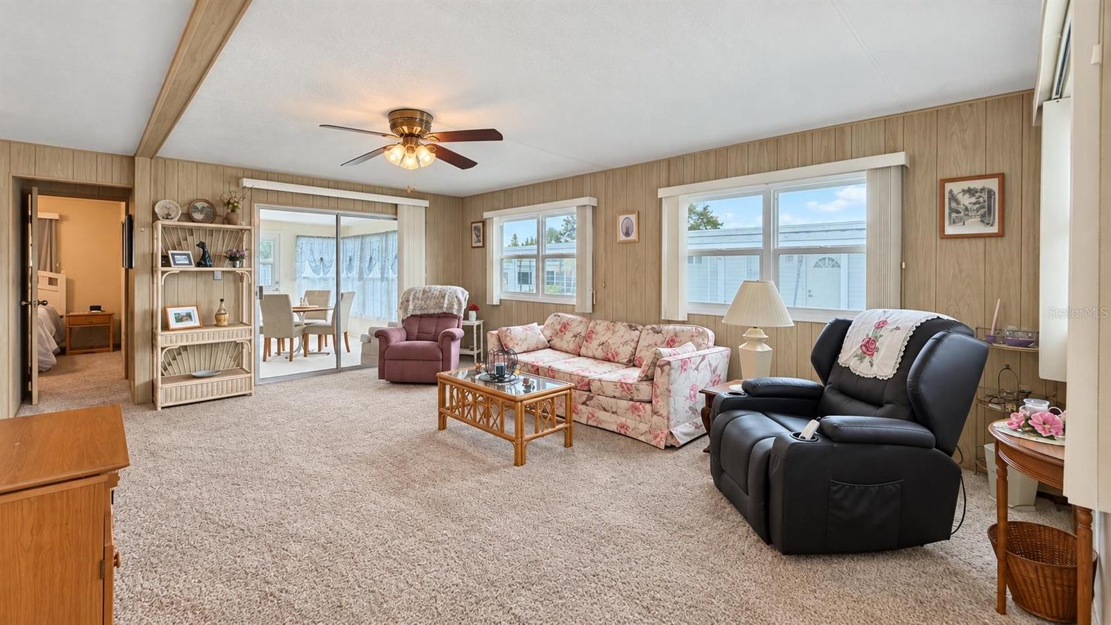 41 Pindo Palm St E #41 Property Photo 5