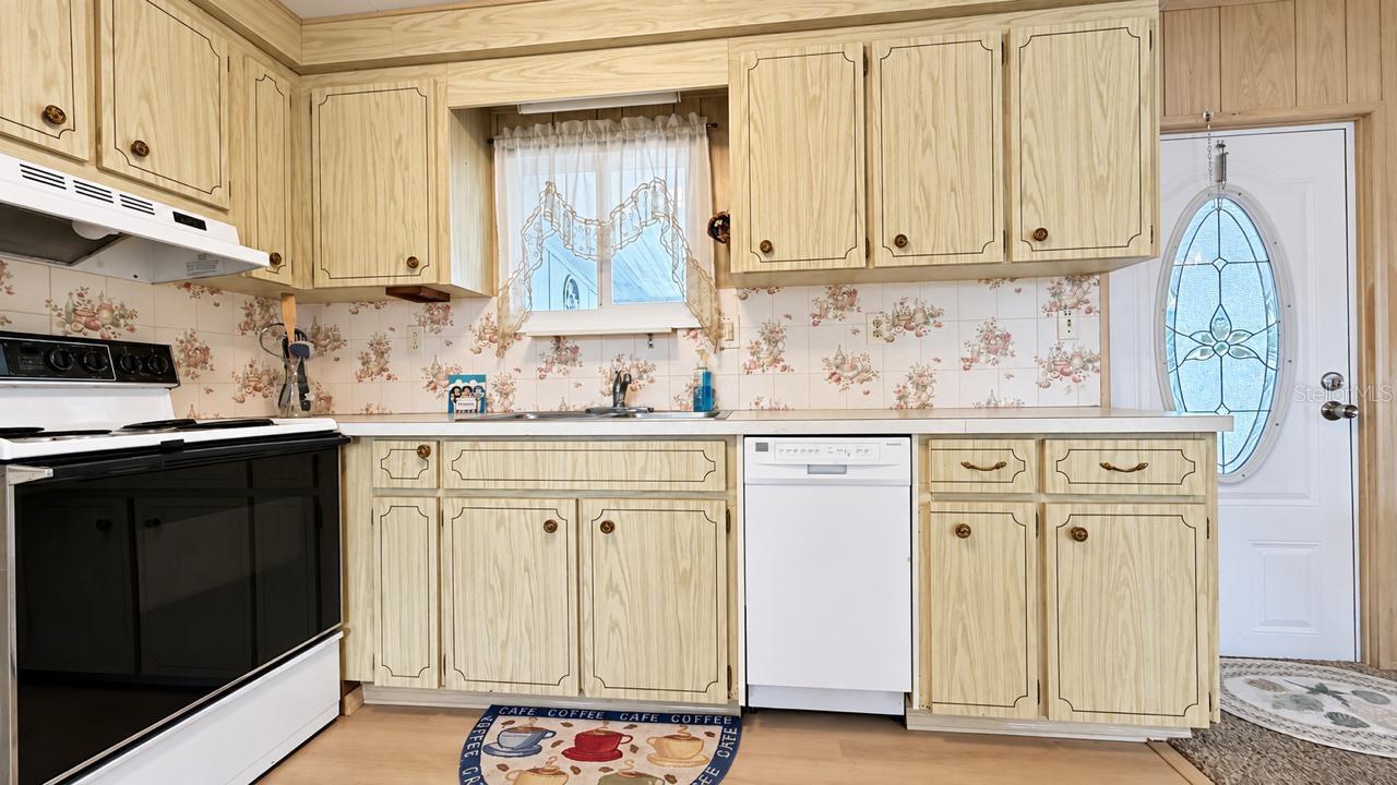41 Pindo Palm St E #41 Property Photo 13