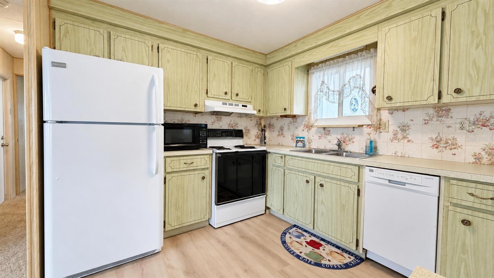 41 Pindo Palm St E #41 Property Photo 14
