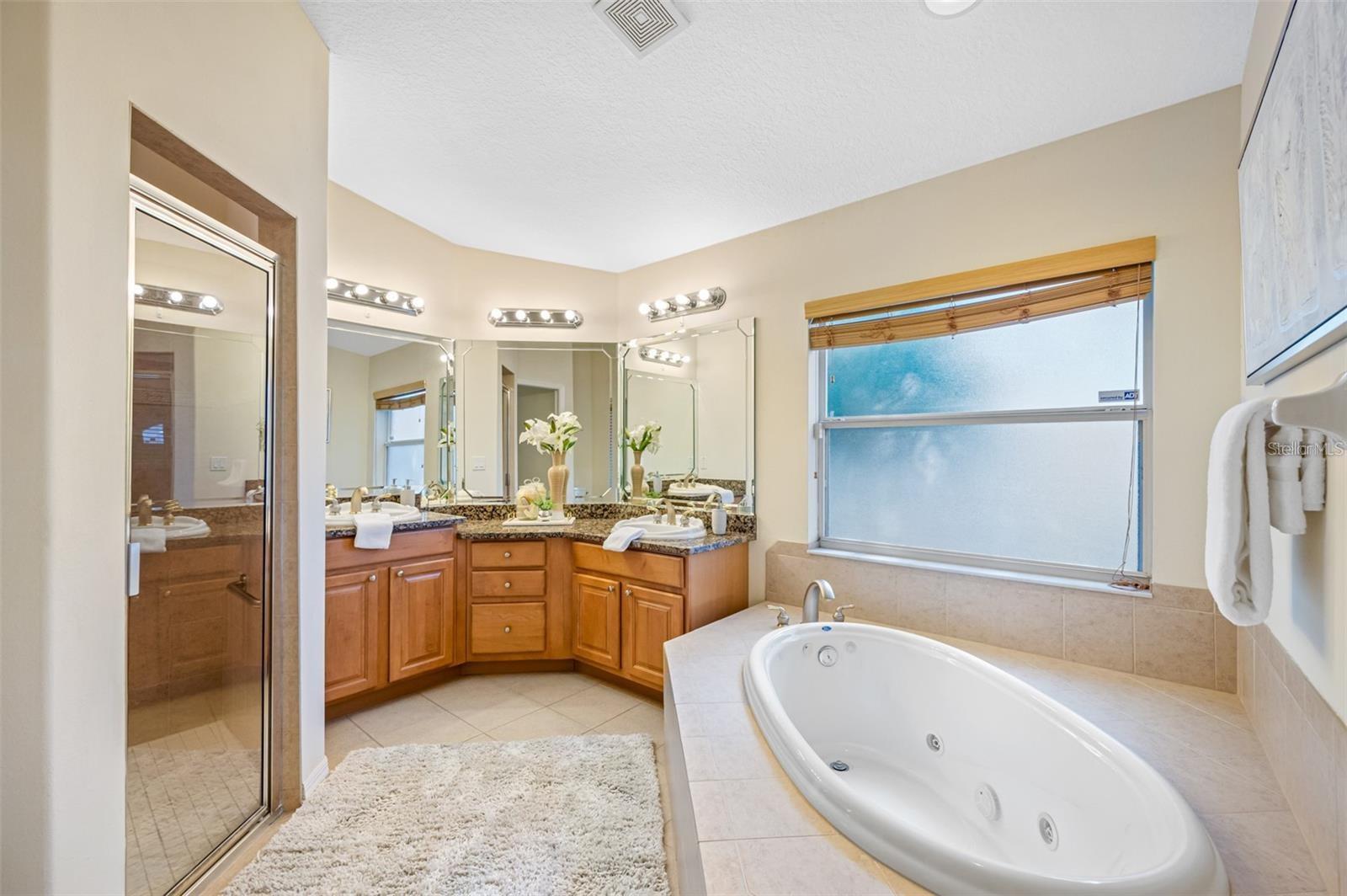 5619 Walkingstick Ln Property Photo 13