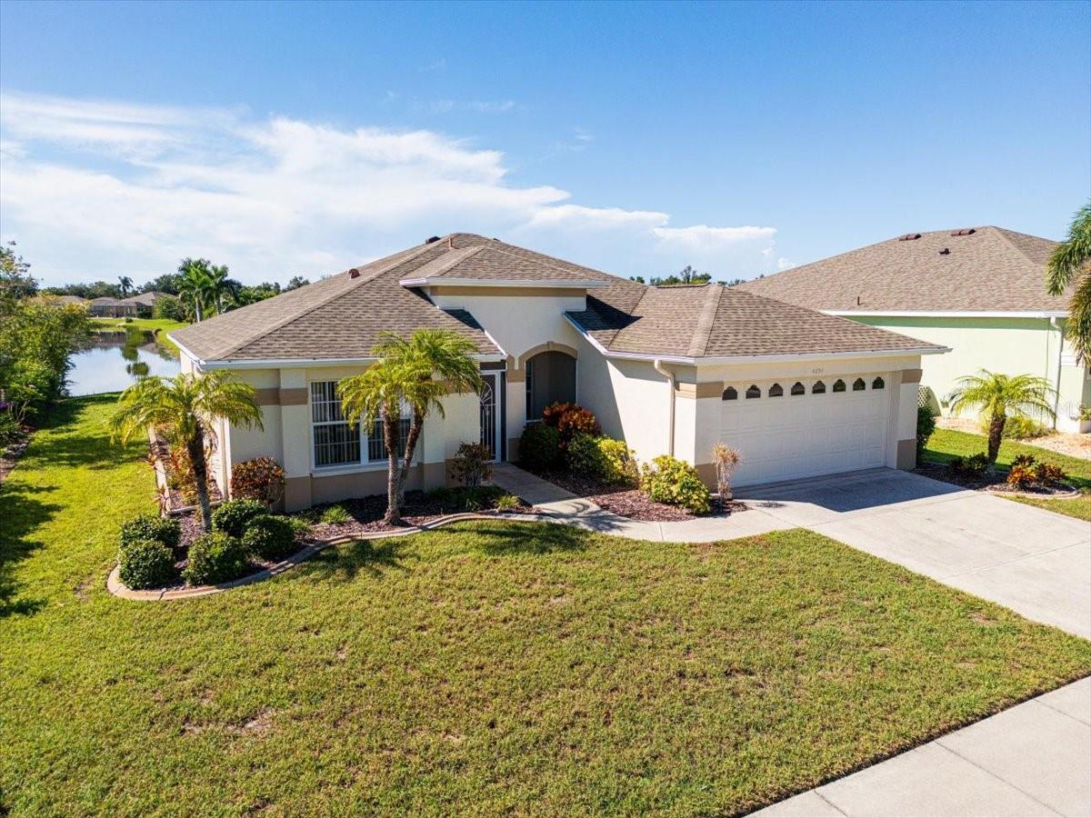 4254 Tennyson Way Property Photo 3