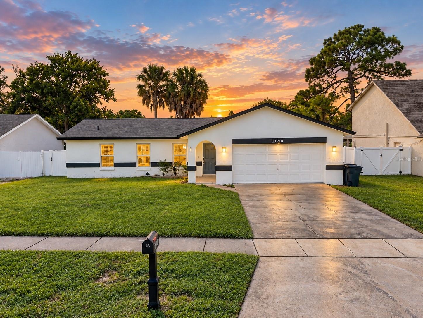 13918 BRIARDALE LN Property Photo 1