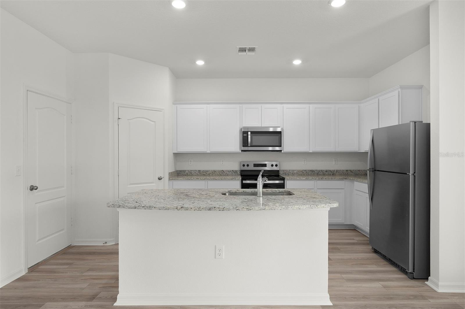 13226 Tula Loop Property Photo 5