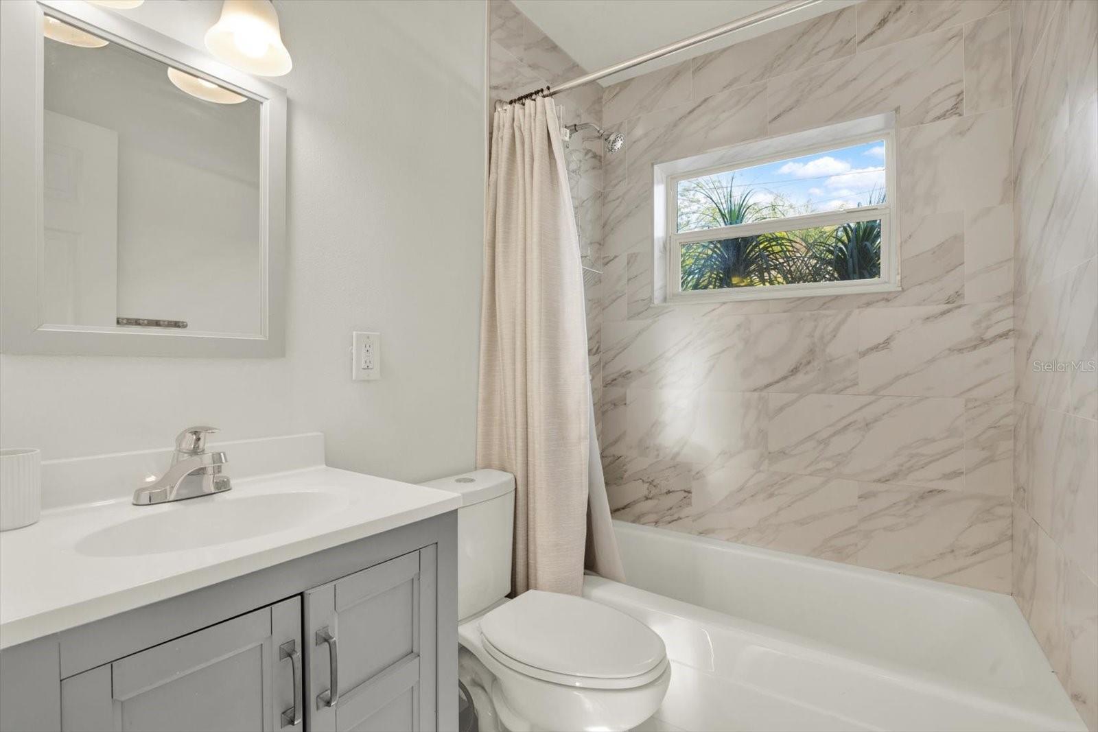 10603 Agate Ct Property Photo 8