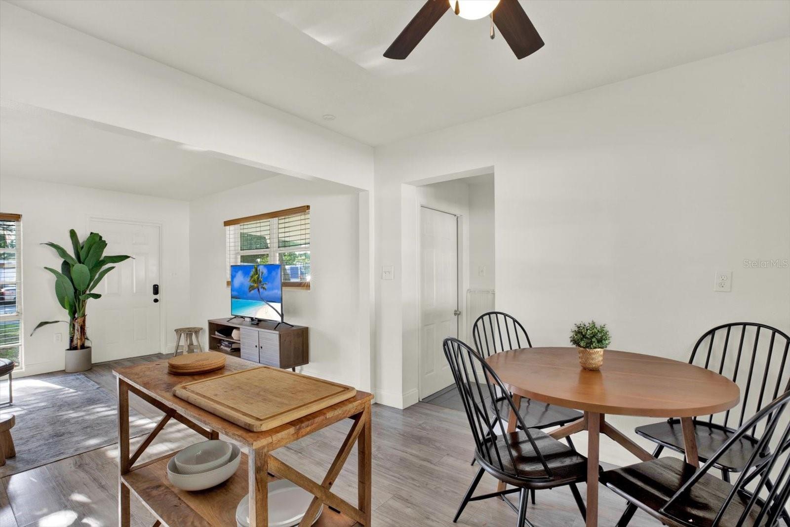 10603 Agate Ct Property Photo 13