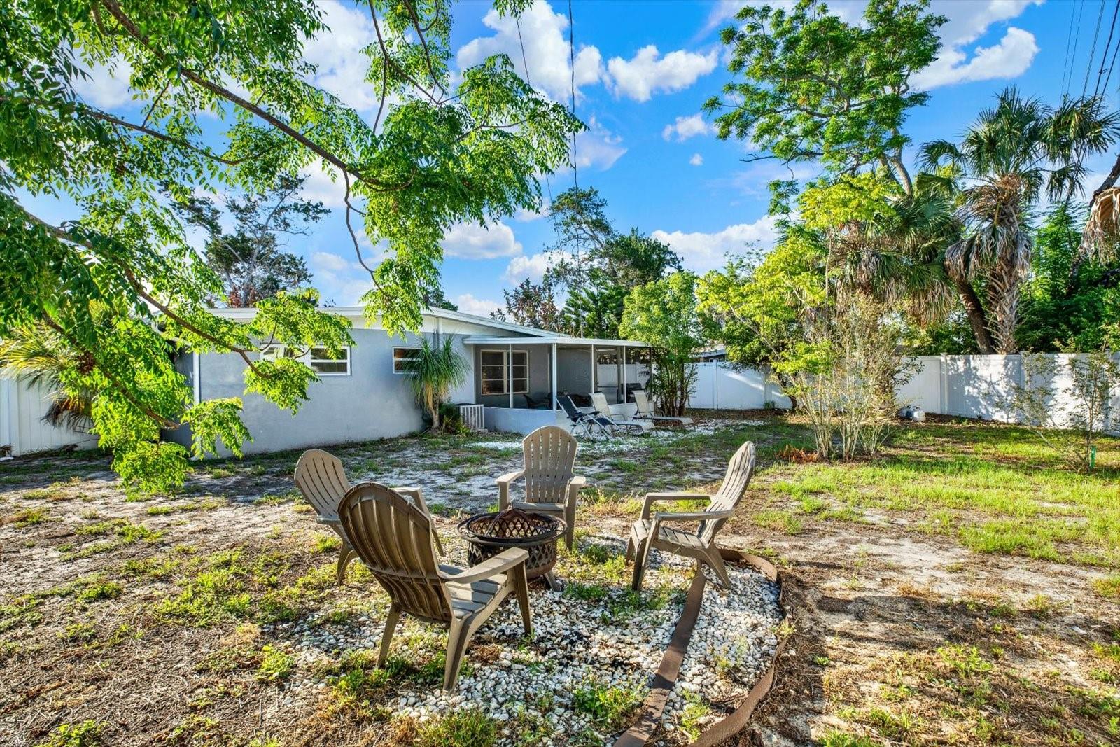 10603 Agate Ct Property Photo 15
