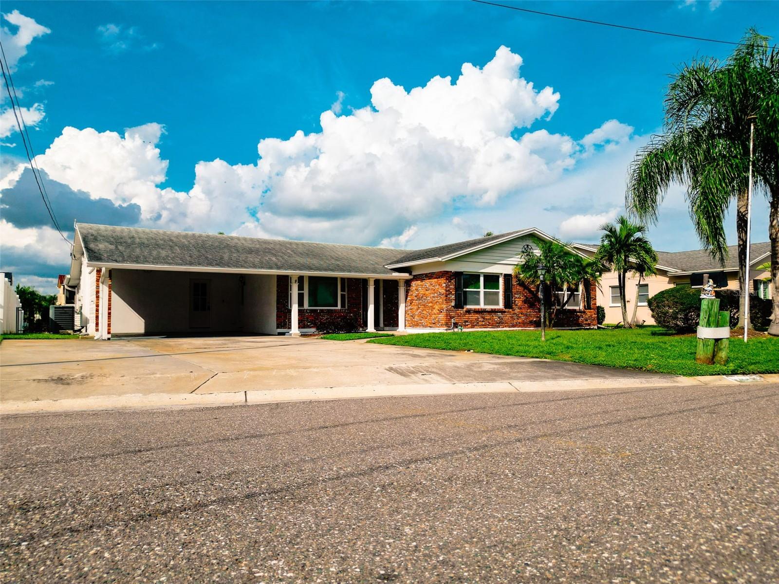 8723 Hickorywood Ln Property Photo 1