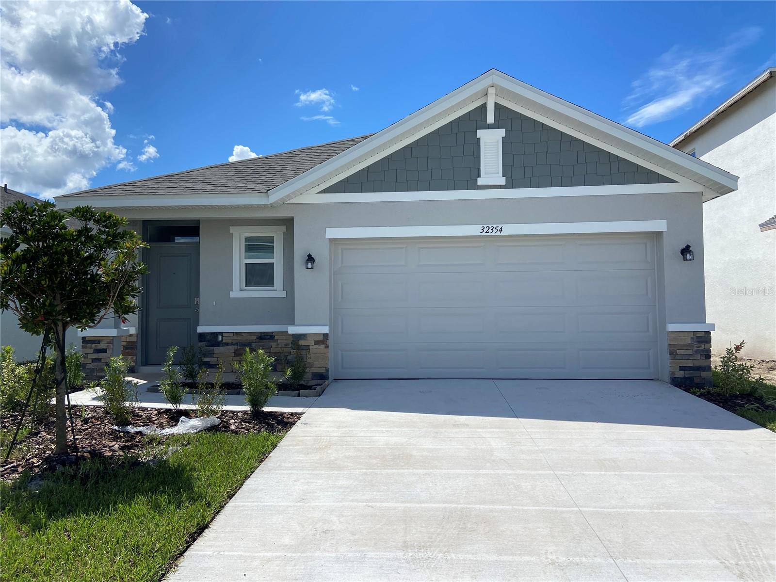 32354 WEATHERED OAK DR Property Photo 1