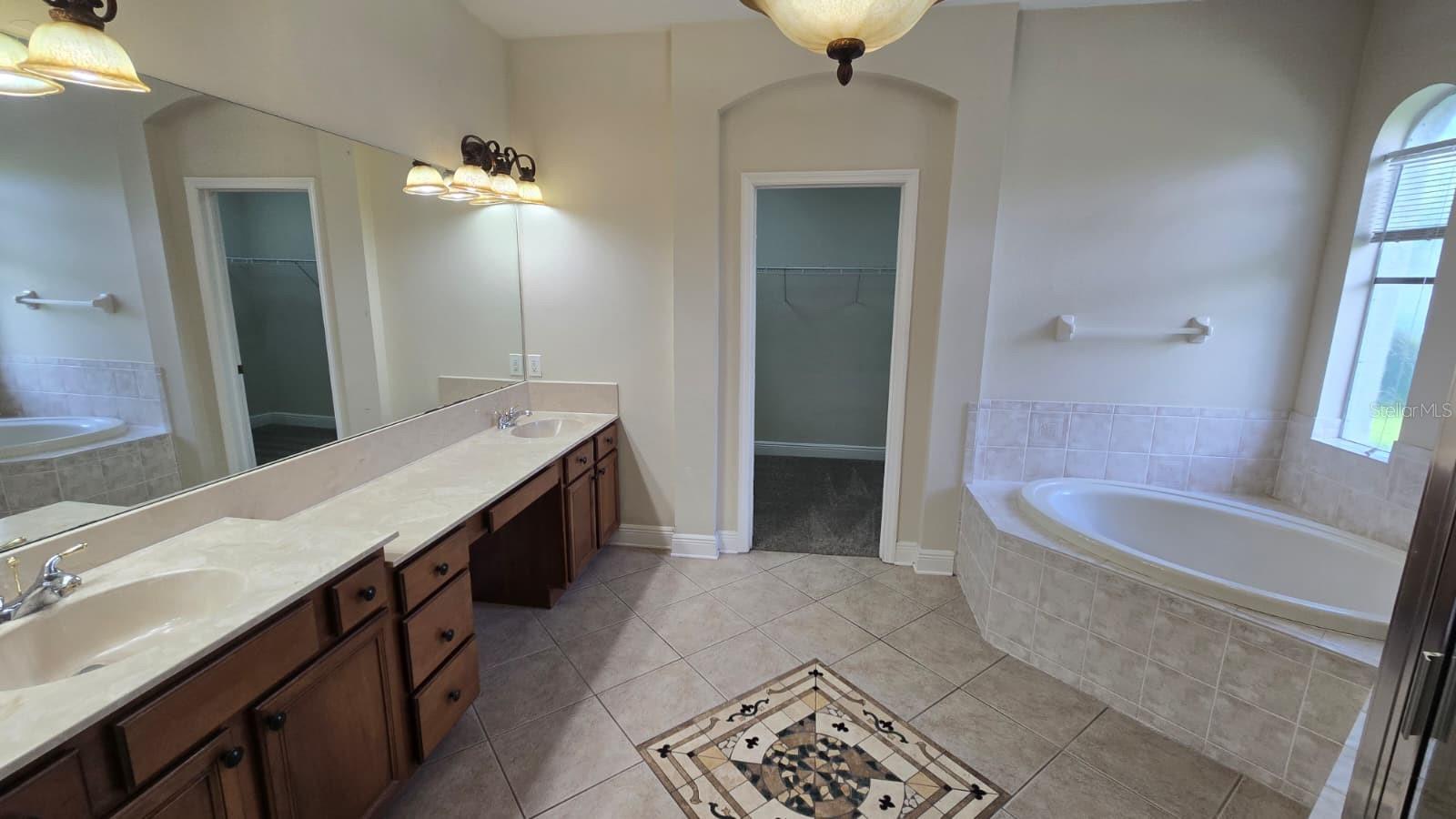 7411 Green St Property Photo 9