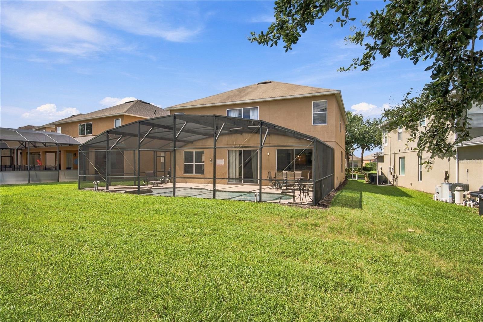 8514 Palm Harbour Dr Property Photo 4