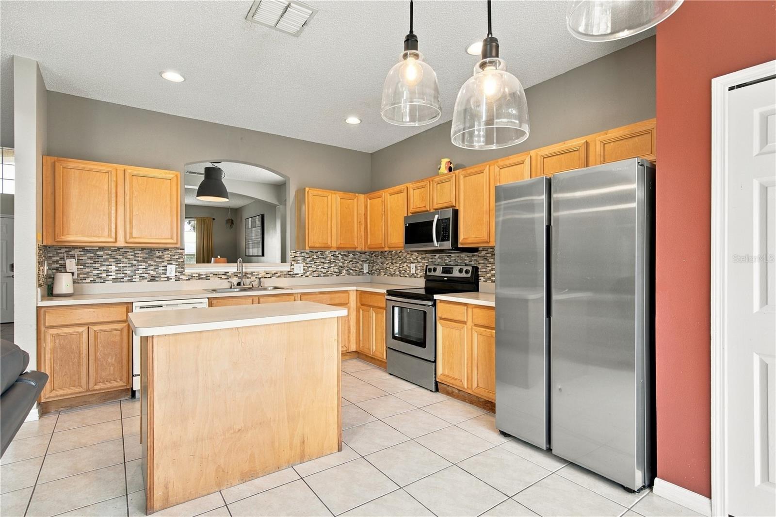 8514 Palm Harbour Dr Property Photo 17