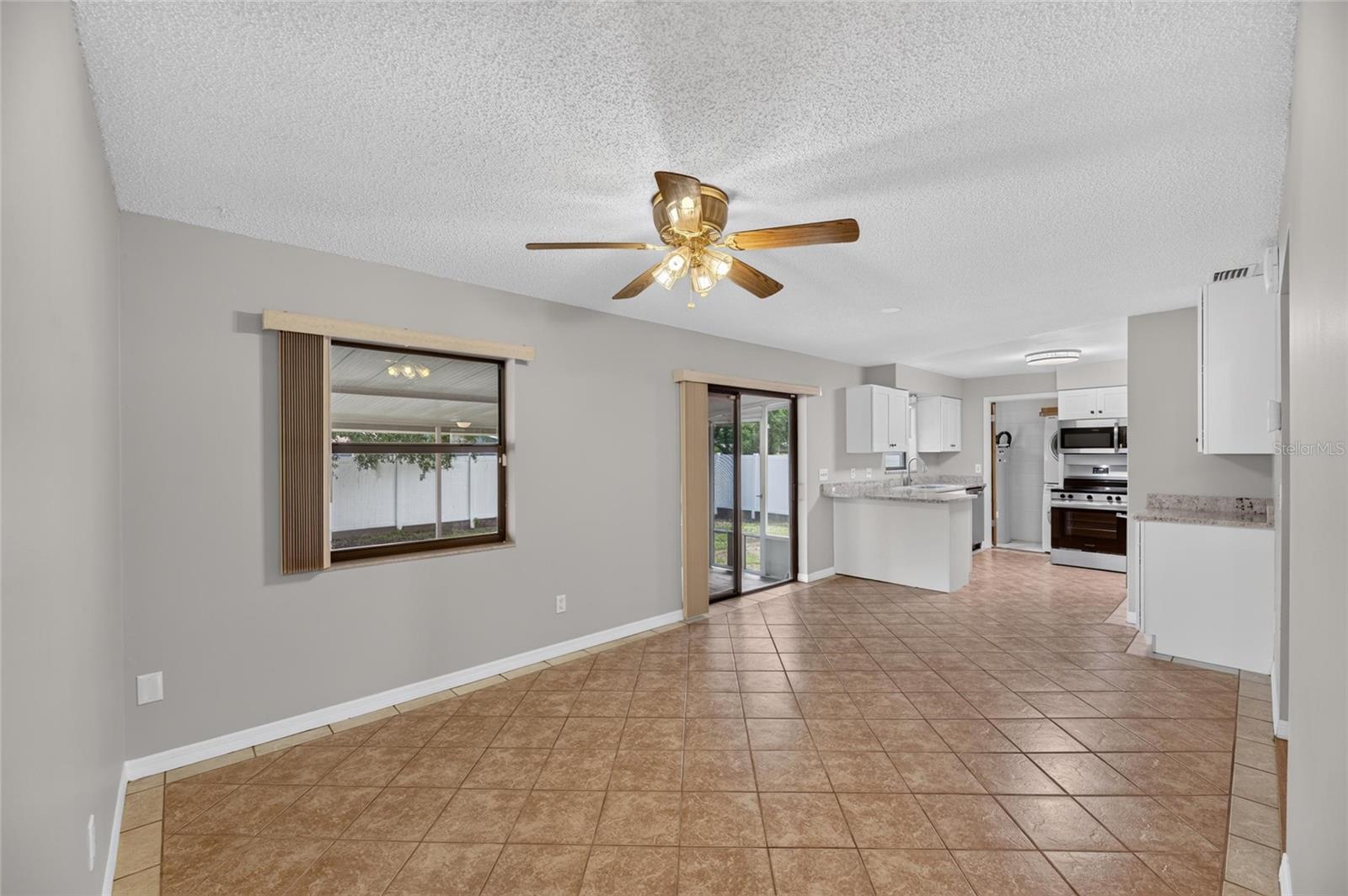 906 Cutler Dr Property Photo 13
