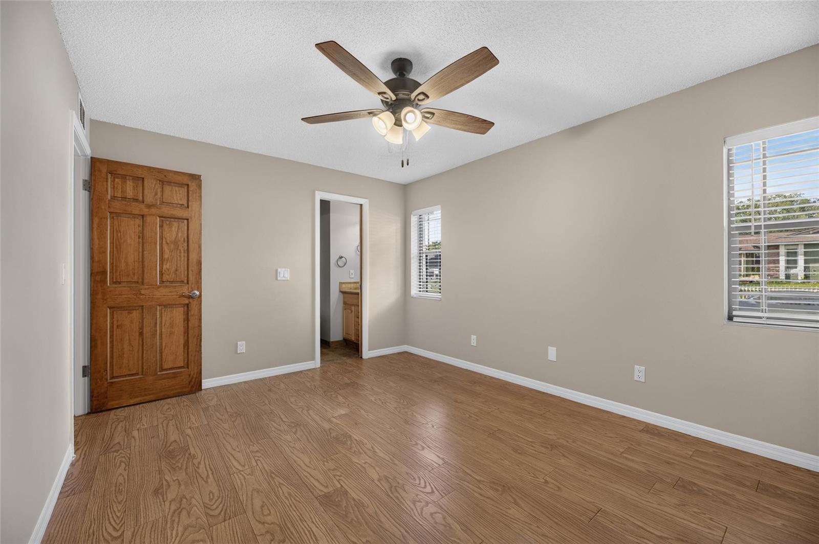 906 Cutler Dr Property Photo 30