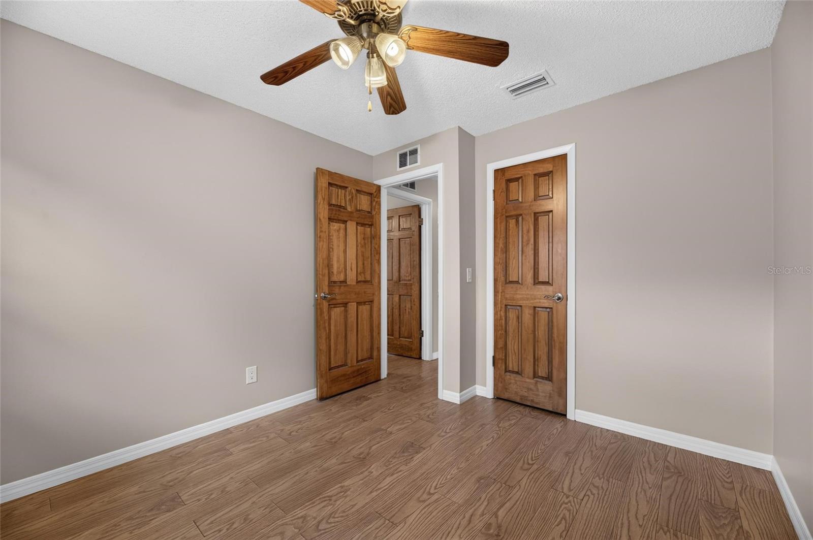 906 Cutler Dr Property Photo 33