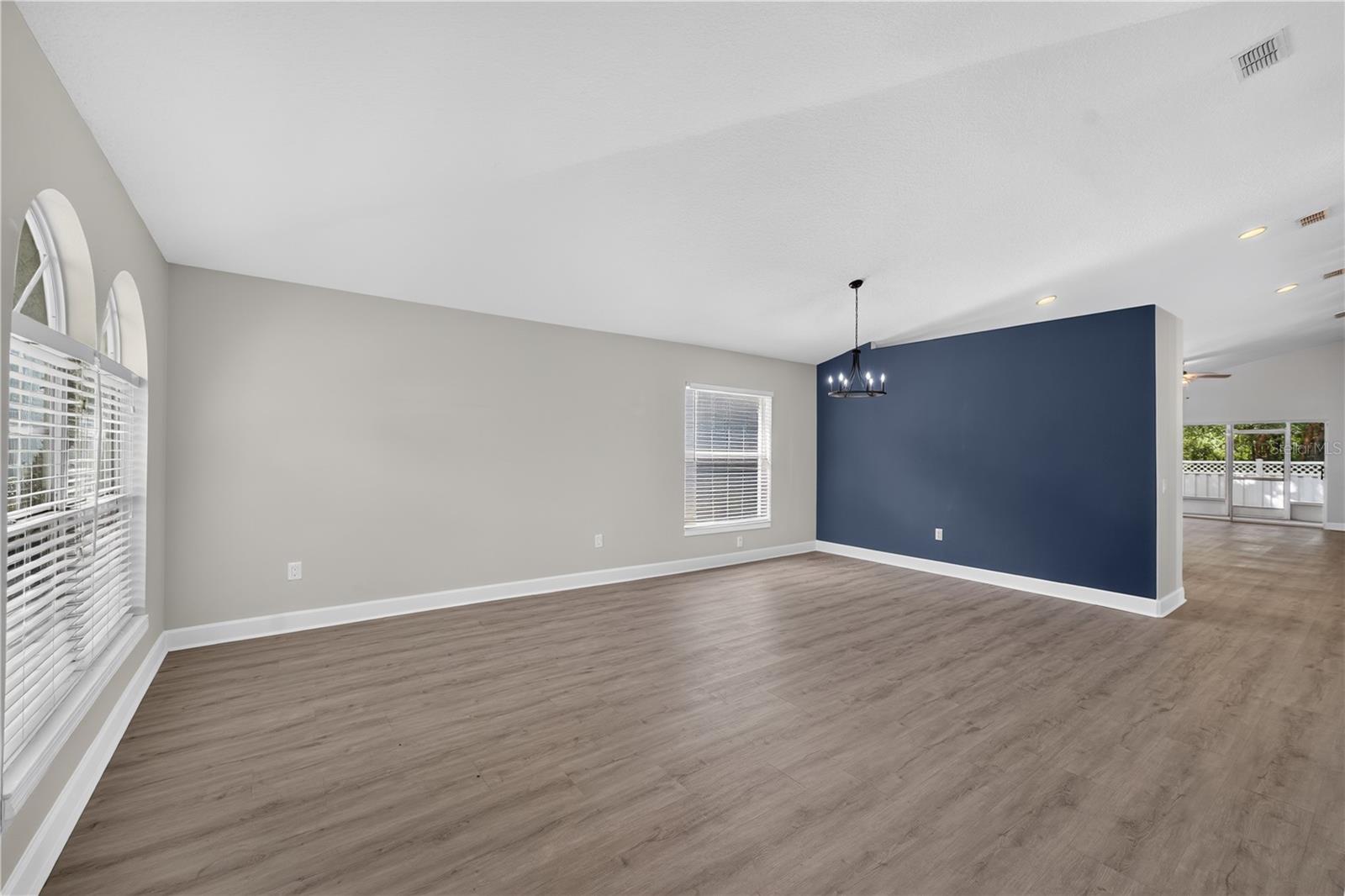 5209 Abbey Park Ave Property Photo 9