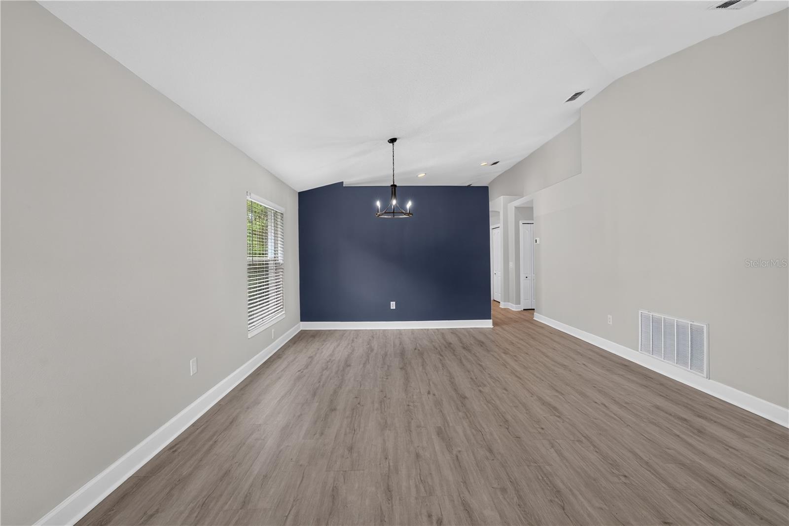 5209 Abbey Park Ave Property Photo 10