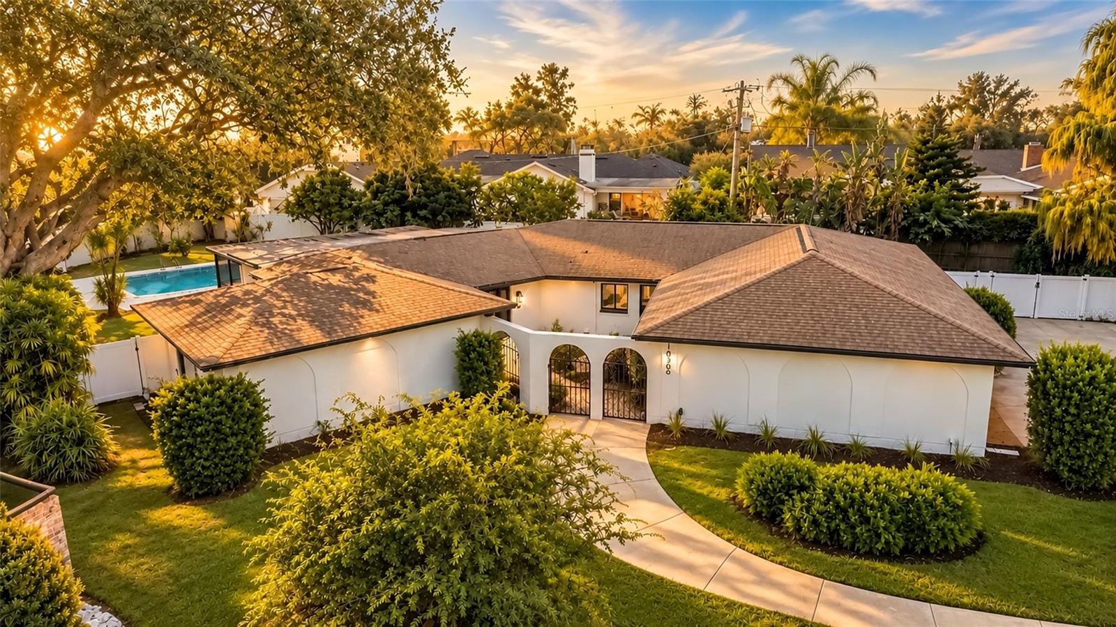 10309 Reclinata Ln Property Photo 1