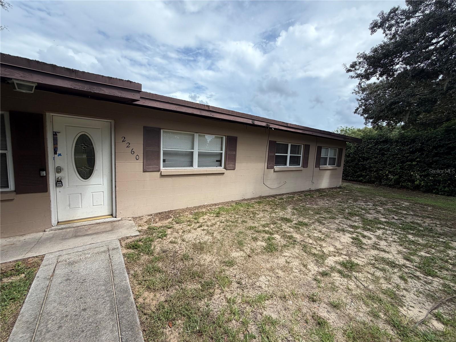 2260 Charlotte Dr Property Photo 2